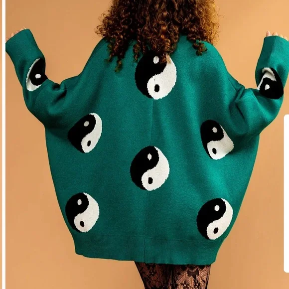 Dressed in LaLa main character energy oversized yin and yang cardigan - Picture 2 of 3